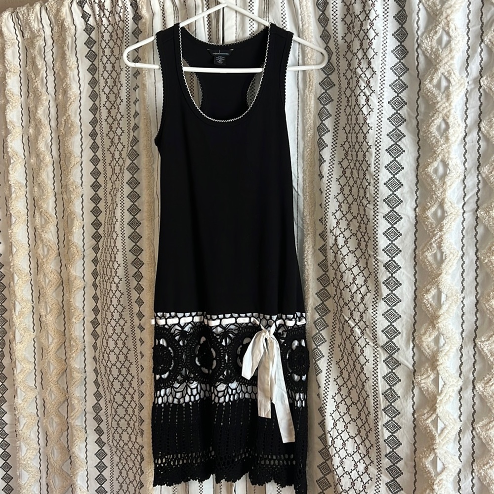 Moda brand from VS. Size XS. Worn only once.